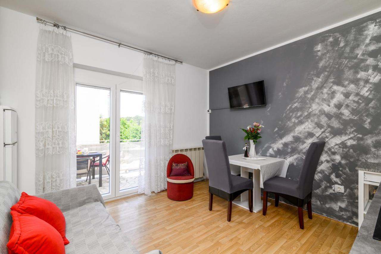 Apartments With A Parking Space Rovinj - 19088 ภายนอก รูปภาพ