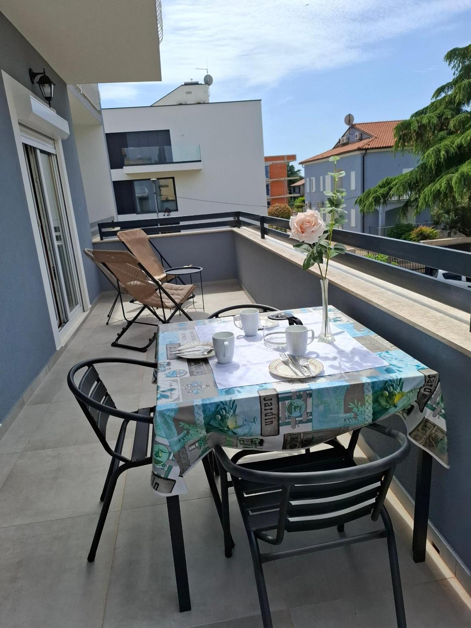 Apartments With A Parking Space Rovinj - 19088 ภายนอก รูปภาพ